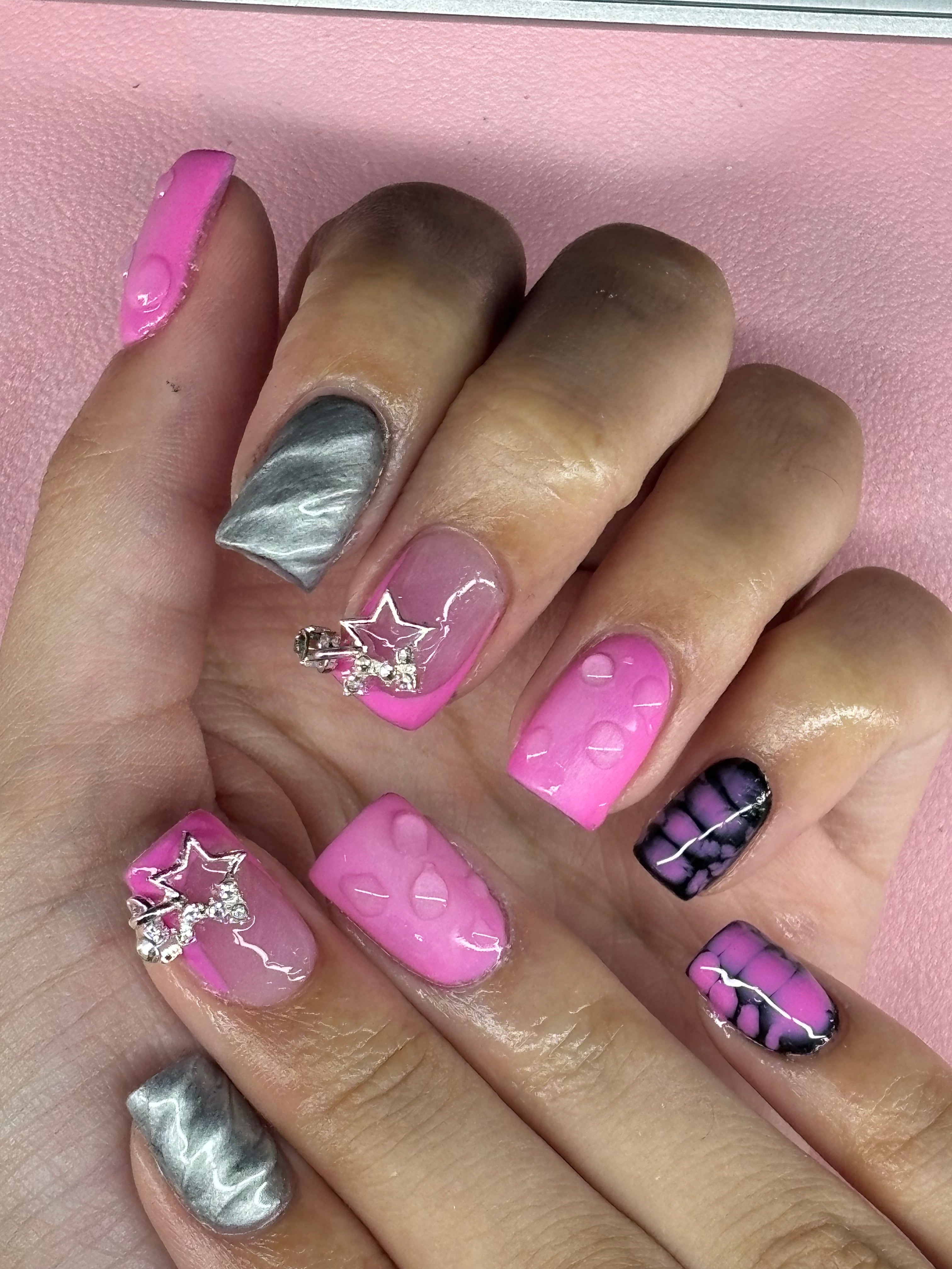 short pink and silver press on nails