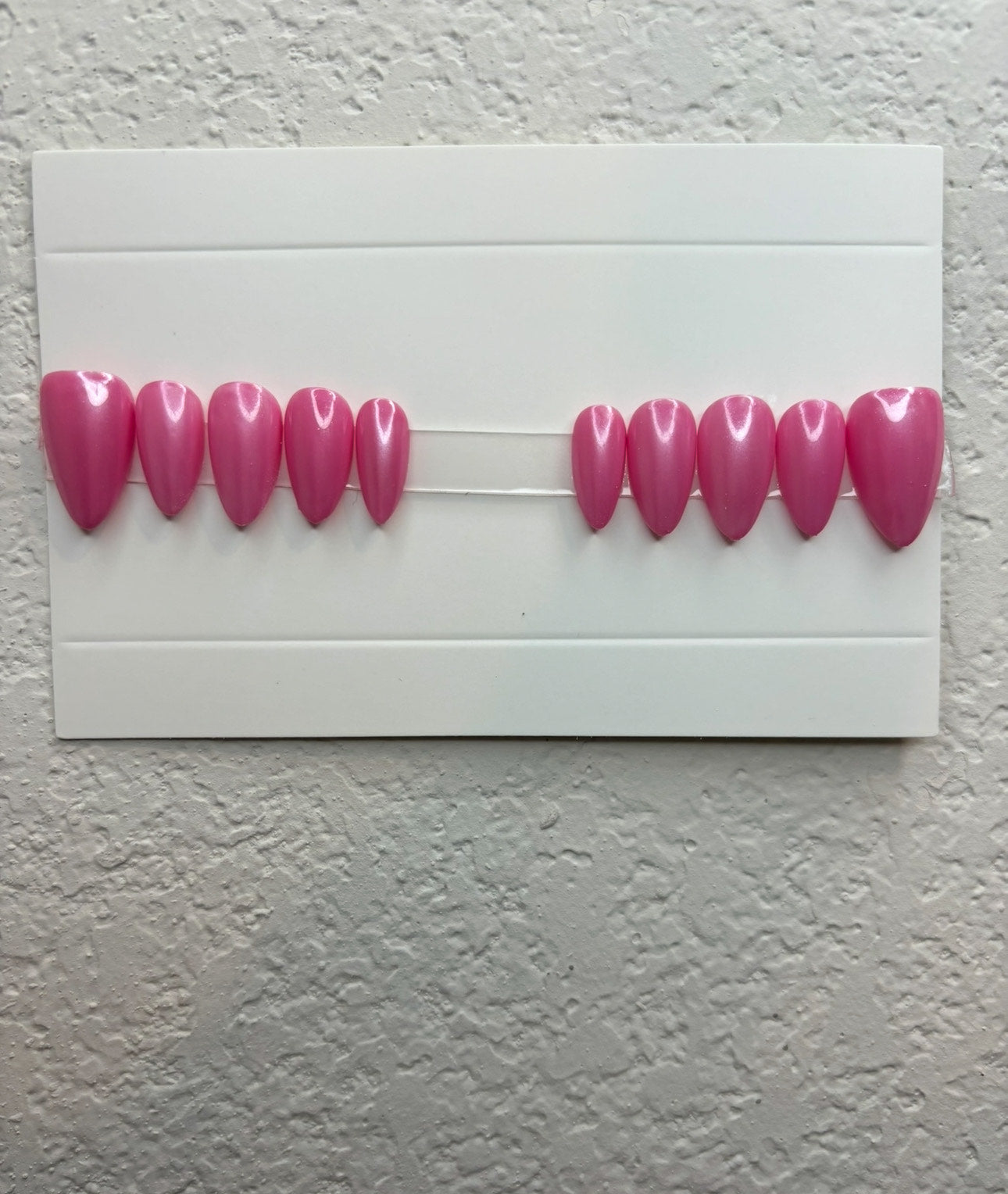 short pink press on nails